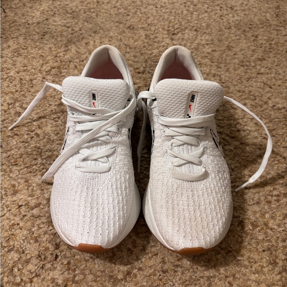 Nike Women's React Infinity Run Flyknit 2 Running Shoe